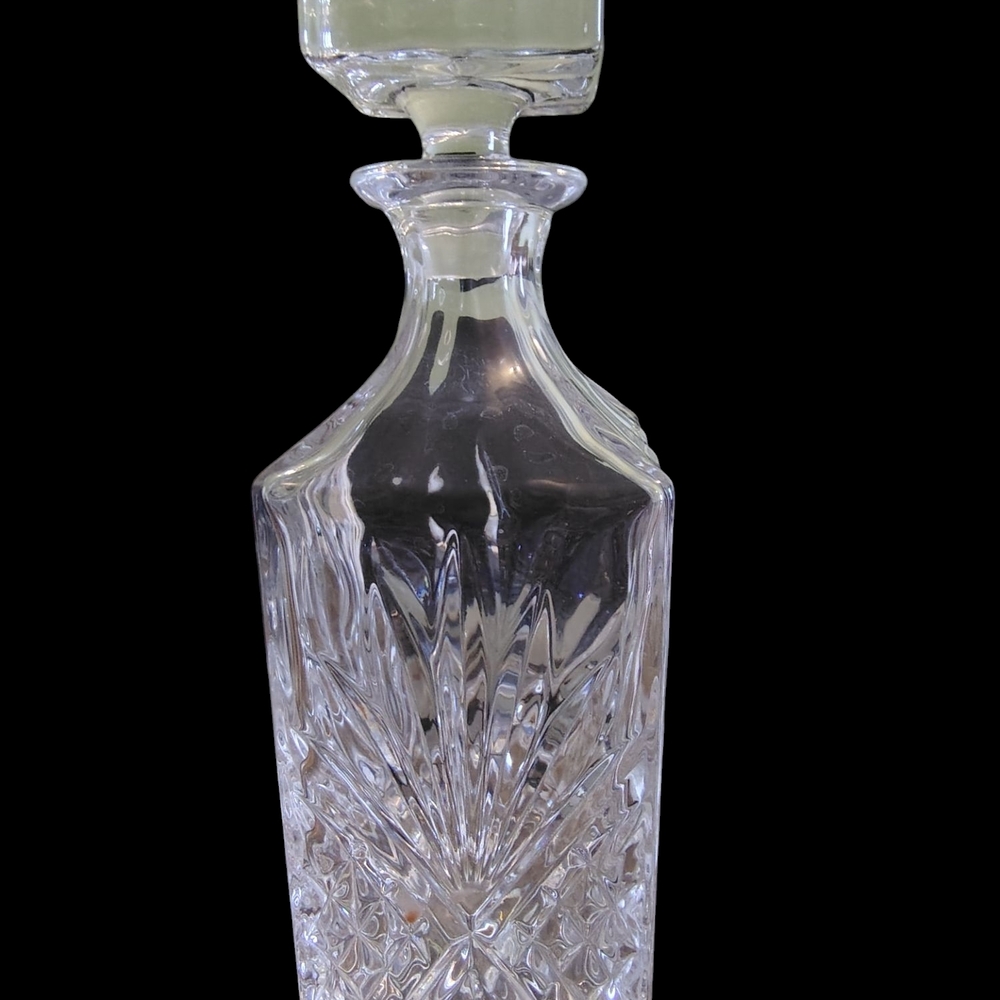 Elegant Crystal Decanter Dublin Crystal